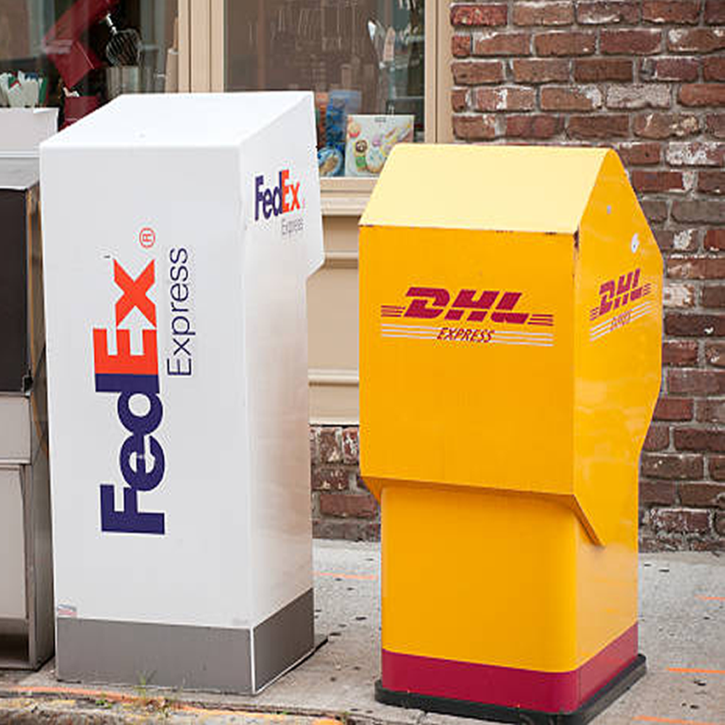 Expresslieferdienste mit DHL und FedEx